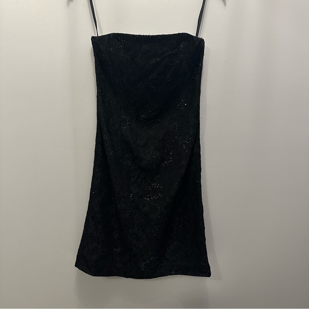 BCBG Maxazria Black Lace and Sequins Strapless dress. Women’s Medium.